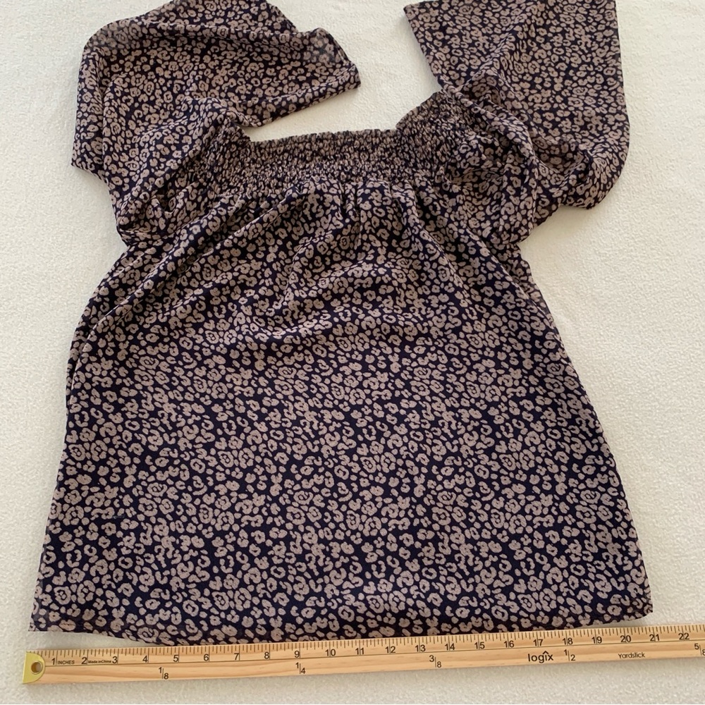 Rebecca Minkoff Women's Smocked Off The Shoulder Top Floral Navy Brown Size XS - Picture 8 of 13
